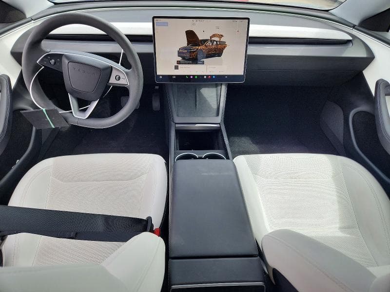 2025 TESLA MODEL 3 8