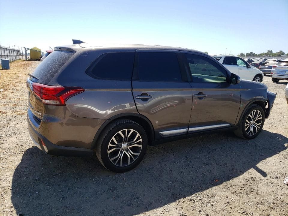2017 MITSUBISHI OUTLANDER SE 3