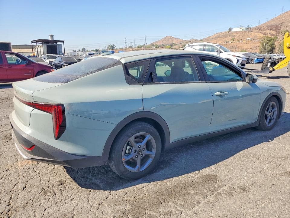 2025 KIA K4 LXS 3