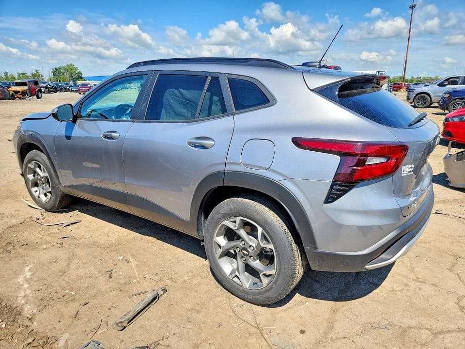 2024 CHEVROLET TRAX 1LT 2