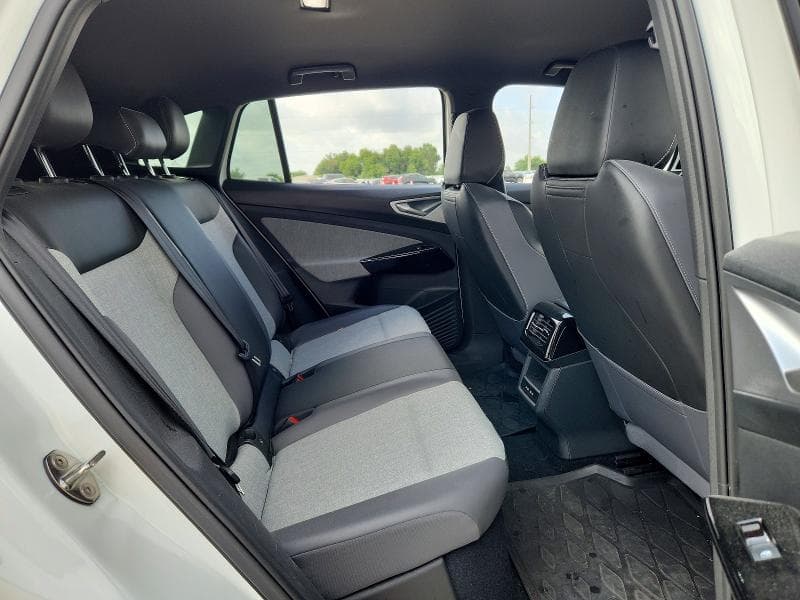 2023 VOLKSWAGEN ID.4 PRO 10