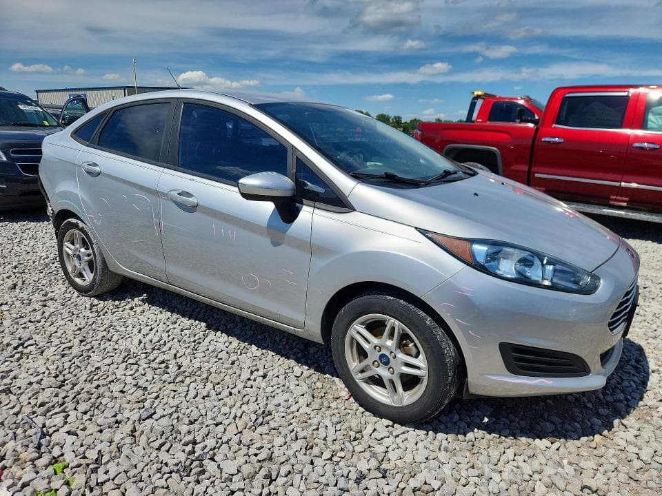 2019 FORD FIESTA SE 4