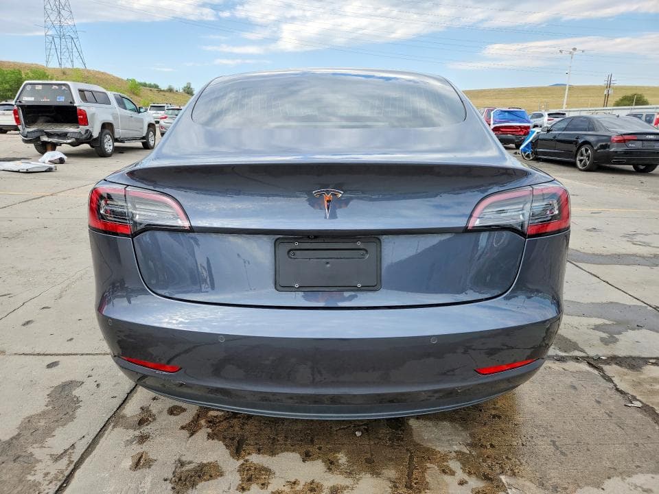 2018 TESLA MODEL 3 6