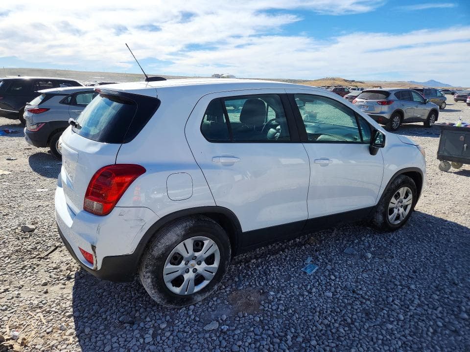 2017 CHEVROLET TRAX LS 3