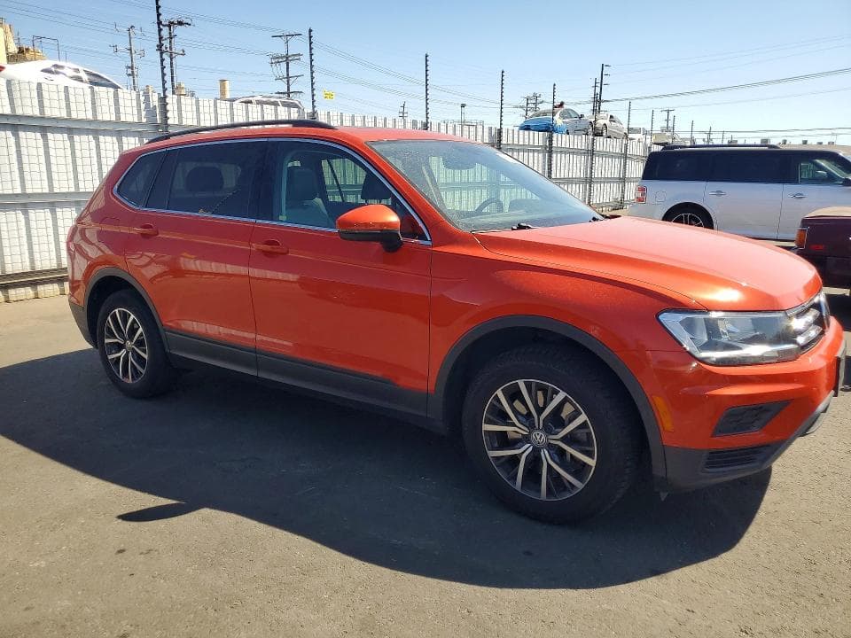 2019 VOLKSWAGEN TIGUAN SE 4