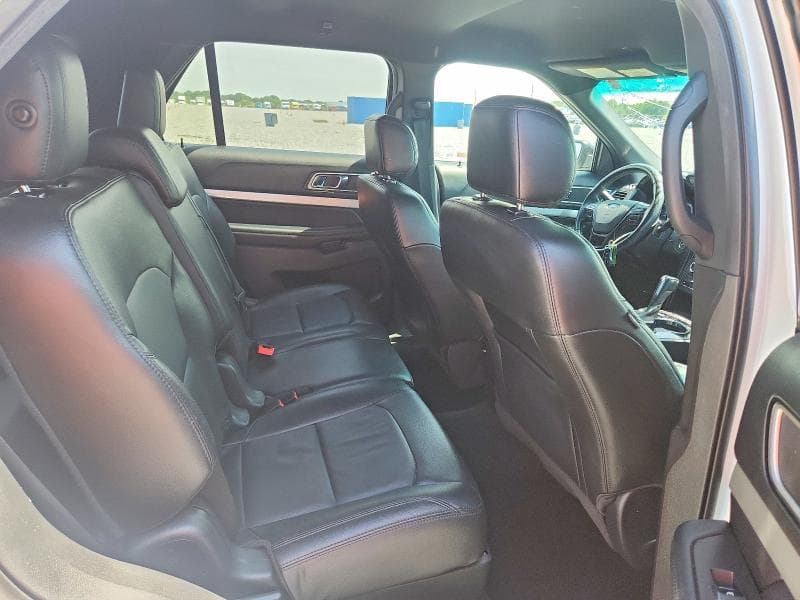 2017 FORD EXPLORER XLT 10