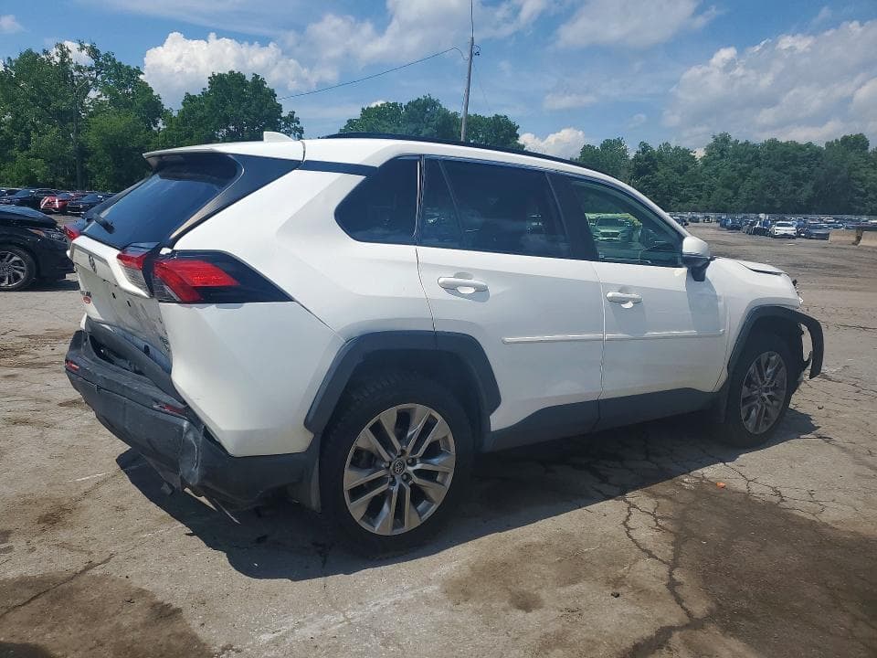 2019 TOYOTA RAV4 XLE PREMIUM 3