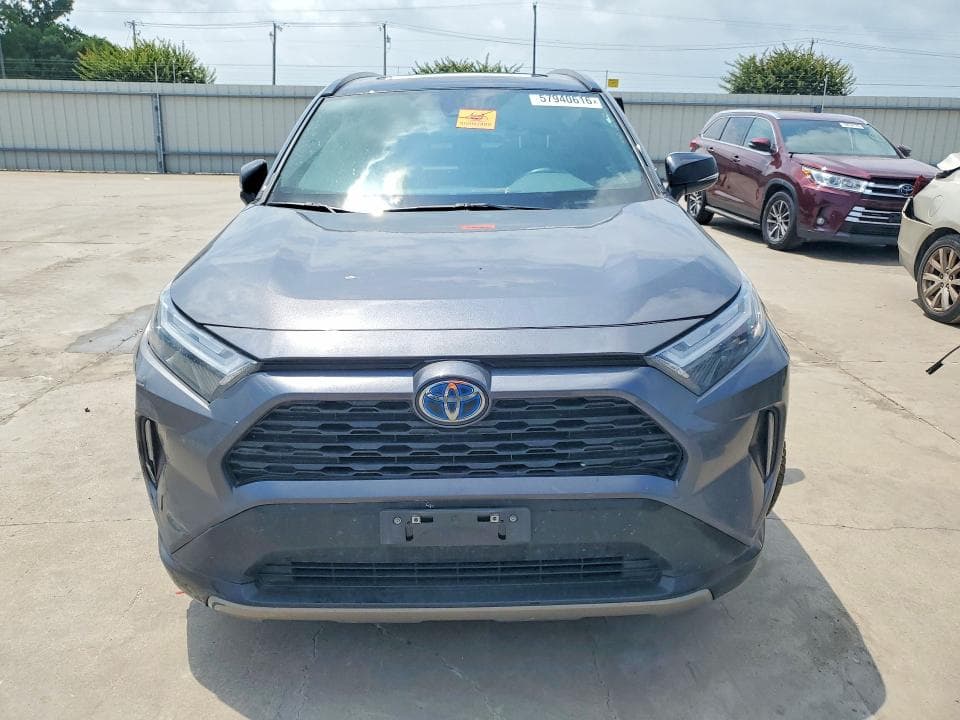 2024 TOYOTA RAV4 XSE 5