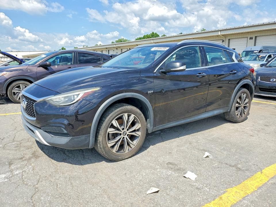 2018 INFINITI QX30 LUXURY