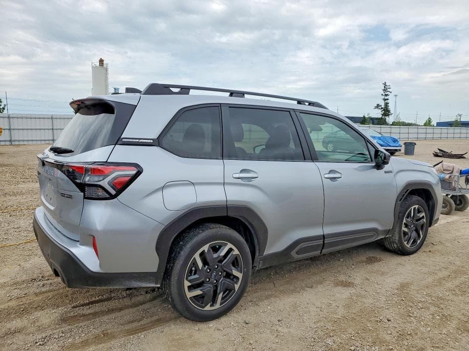 2025 SUBARU FORESTER LIMITED 3