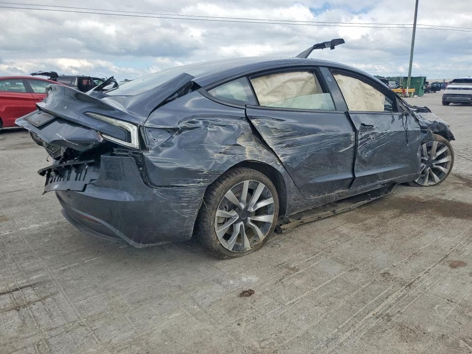 2024 TESLA MODEL 3 3