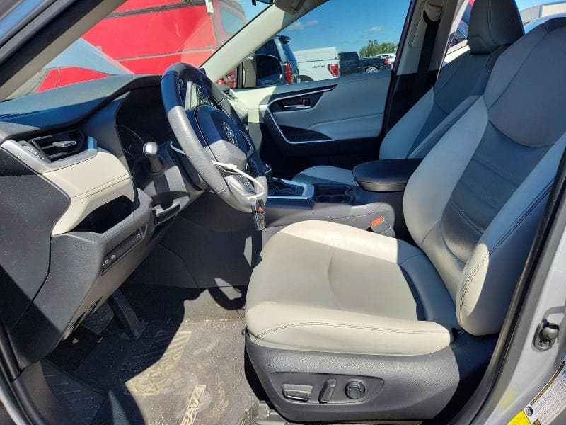 2019 TOYOTA RAV4 XLE PREMIUM 7