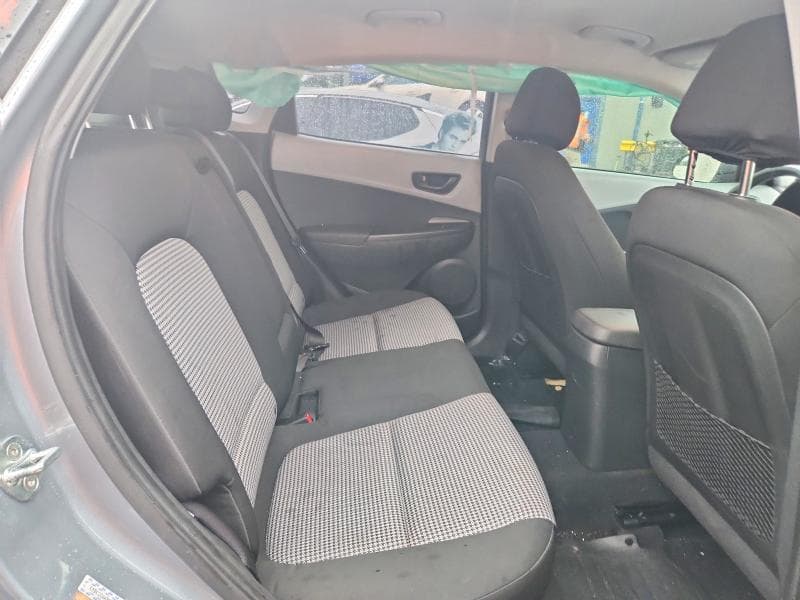 2021 HYUNDAI KONA SE 10