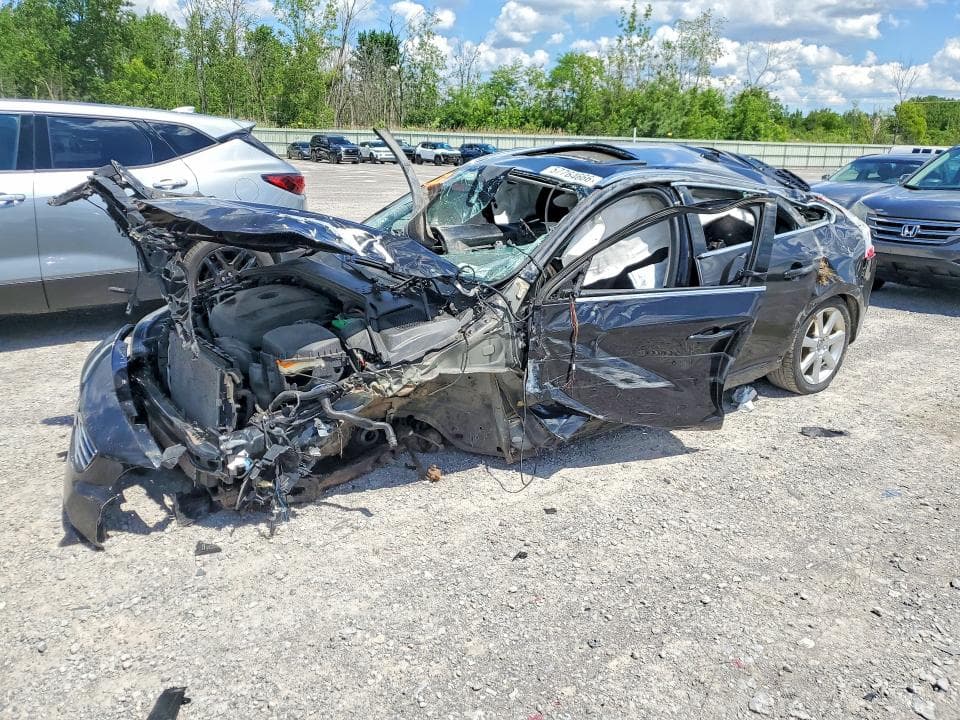 2017 VOLVO V60 PREMIER