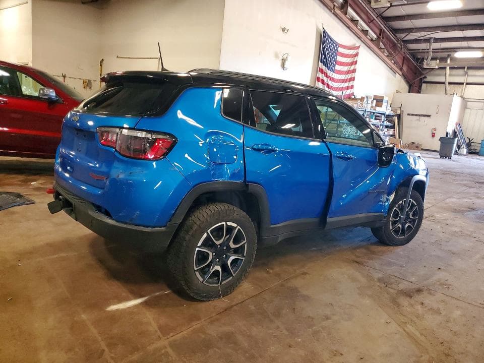 2024 JEEP COMPASS TRAILHAWK 3