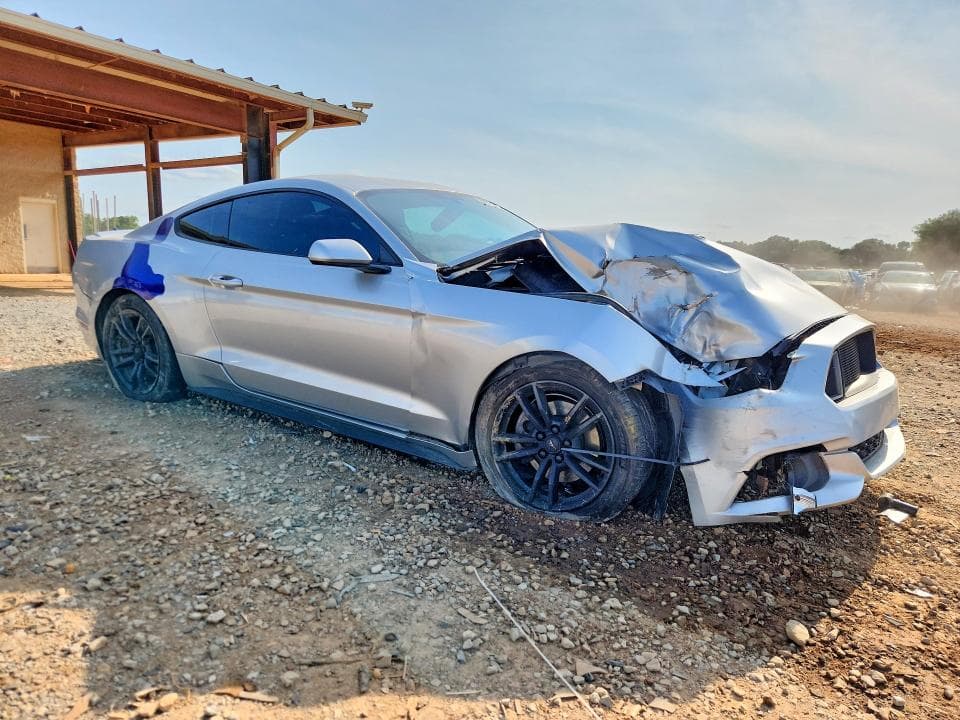 2017 FORD MUSTANG 4