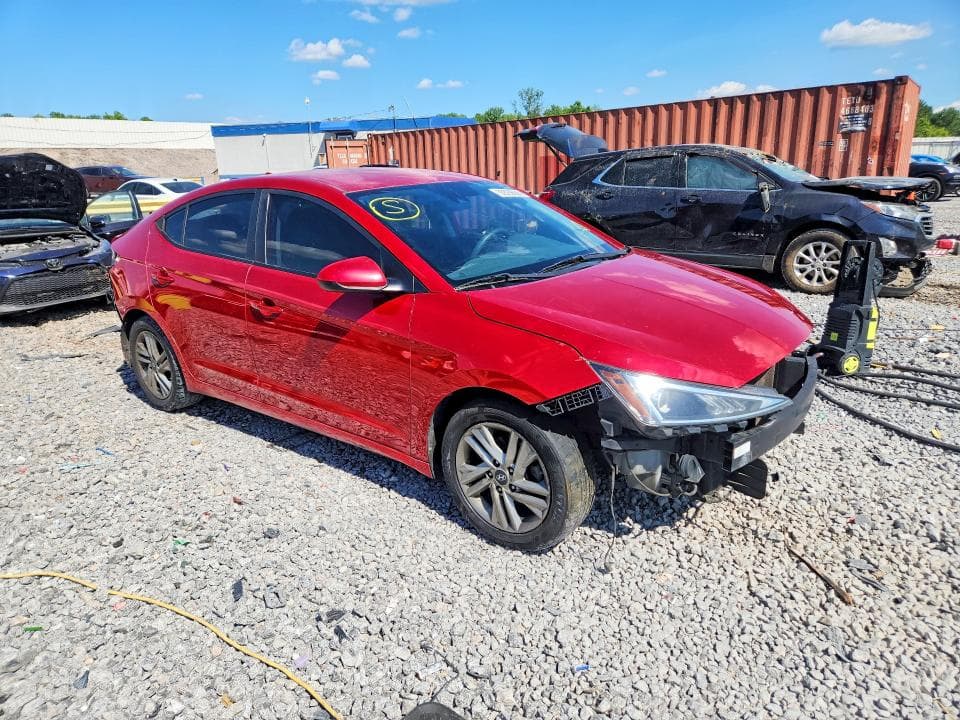 2020 HYUNDAI ELANTRA SEL 4