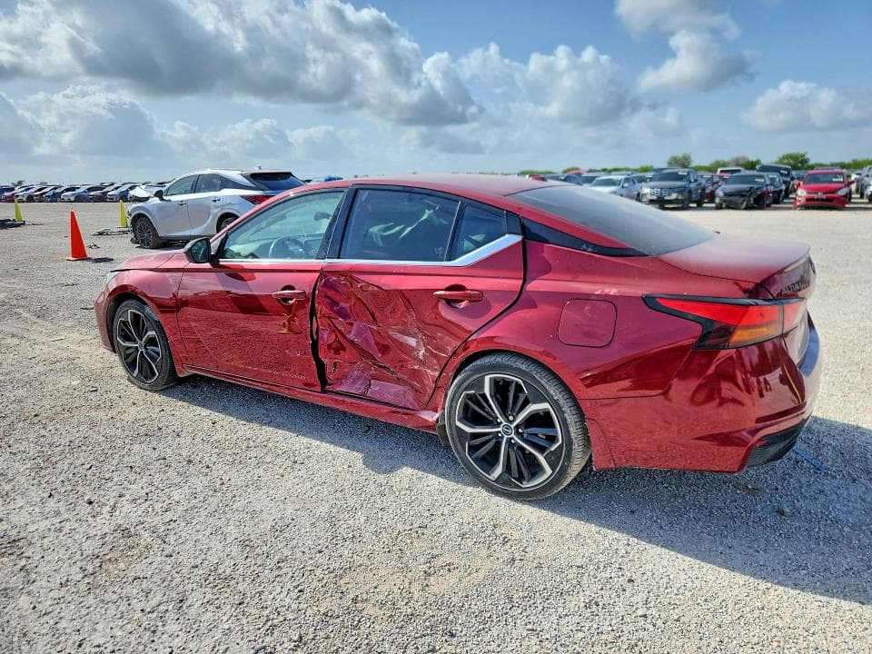 2024 NISSAN ALTIMA SR 2