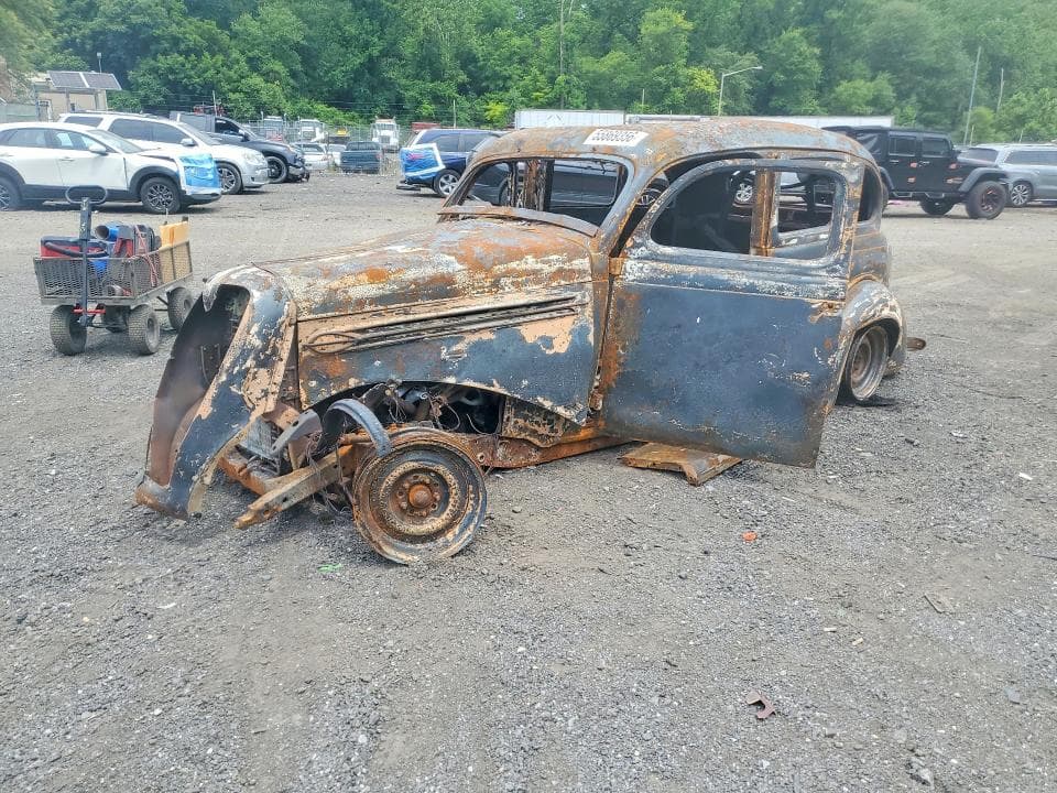 1936 PLYMOUTH DELUX