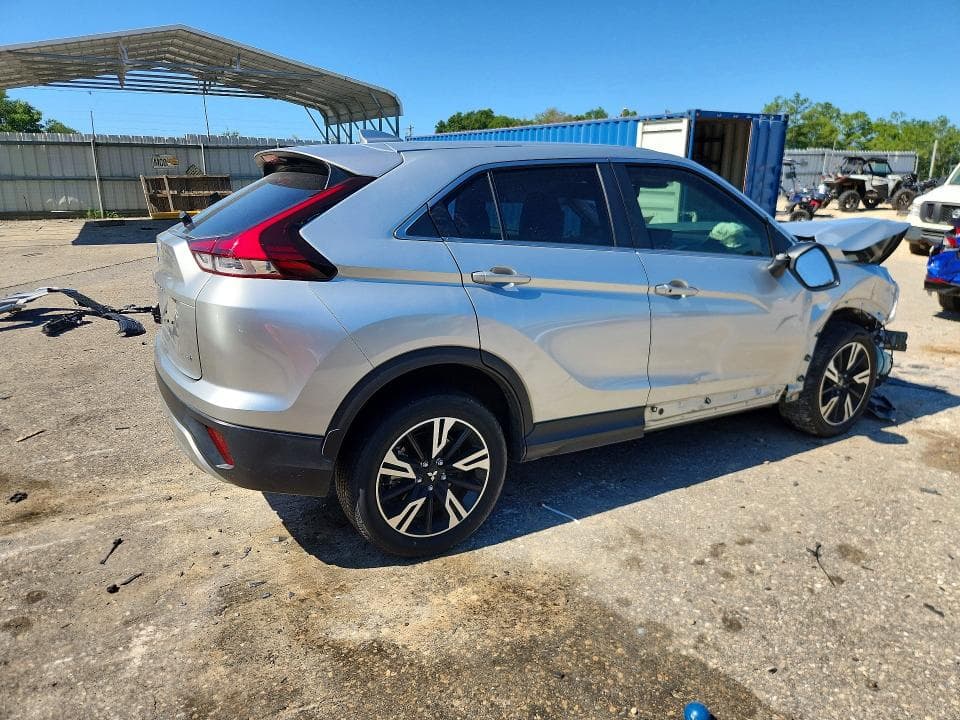 2024 MITSUBISHI ECLIPSE CROSS SE 3