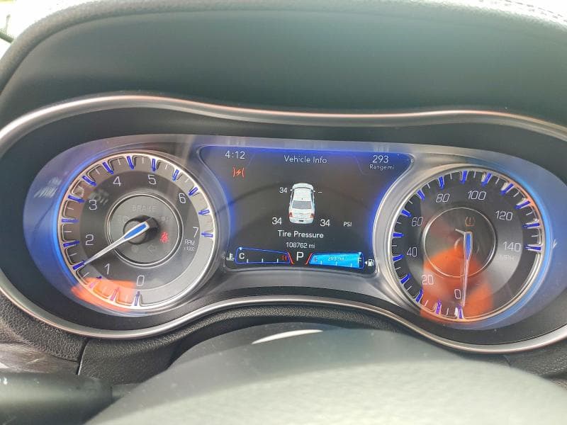 2017 CHRYSLER 300 LIMITED 9