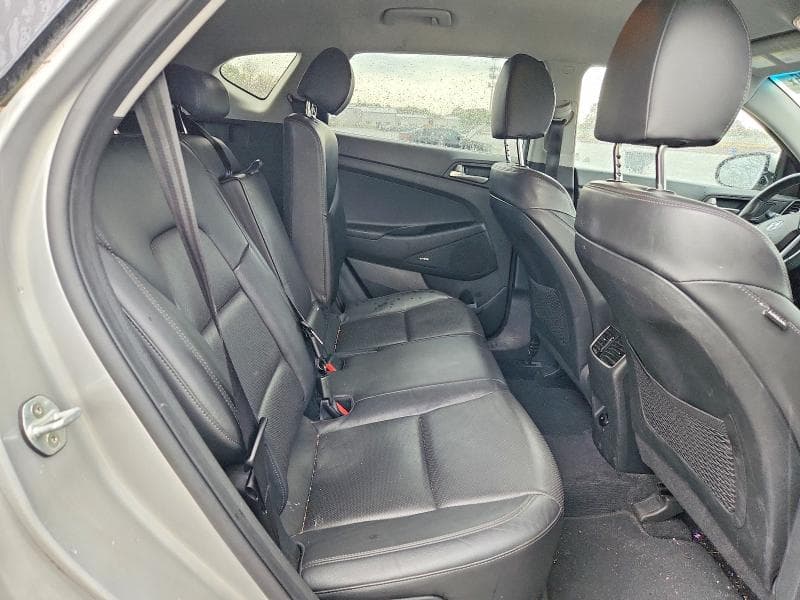 2020 HYUNDAI TUCSON LIMITED 11