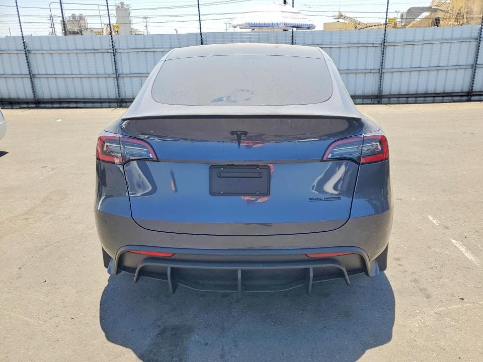 2023 TESLA MODEL Y 6