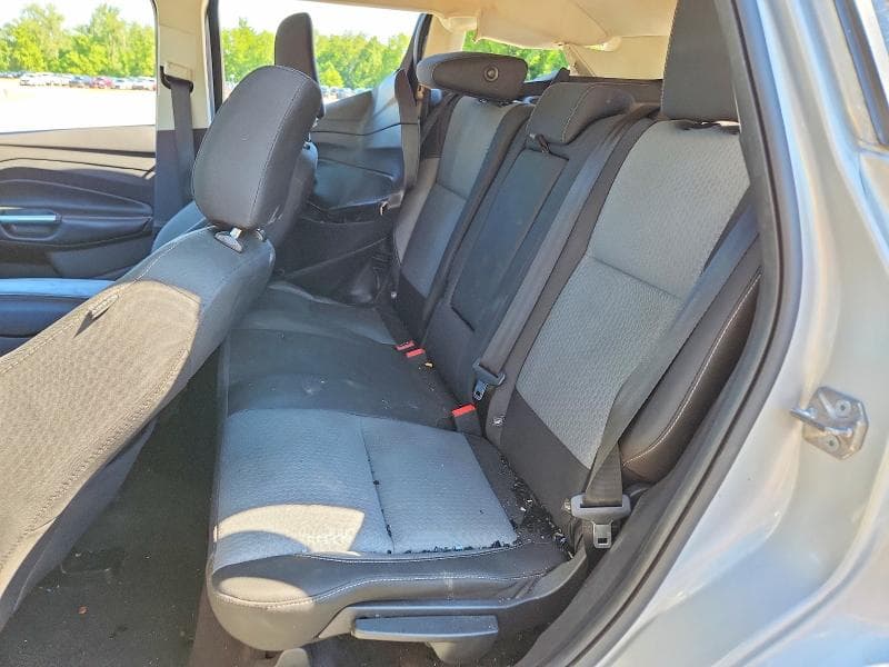 2019 FORD ESCAPE SE 11