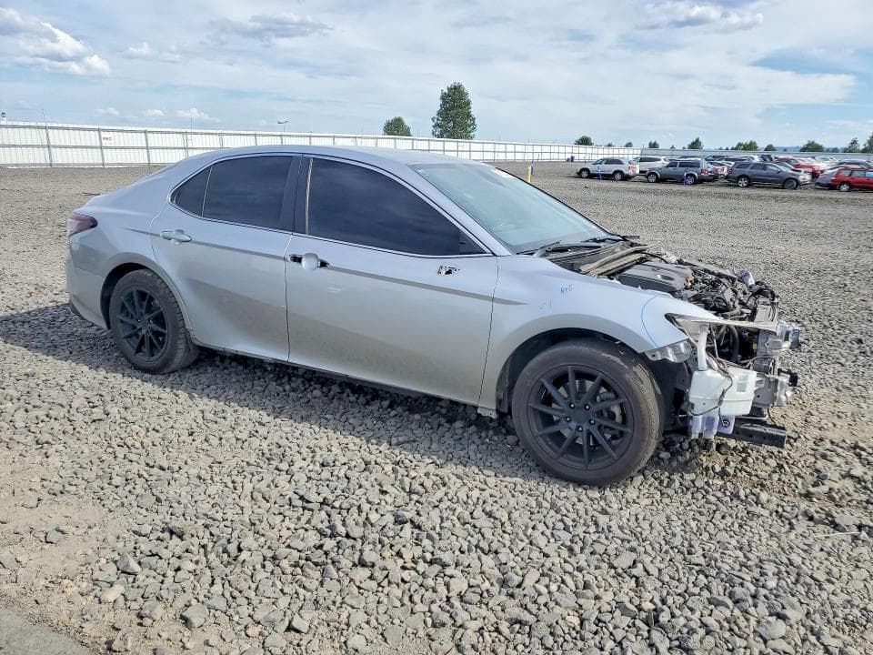 2021 TOYOTA CAMRY LE 4