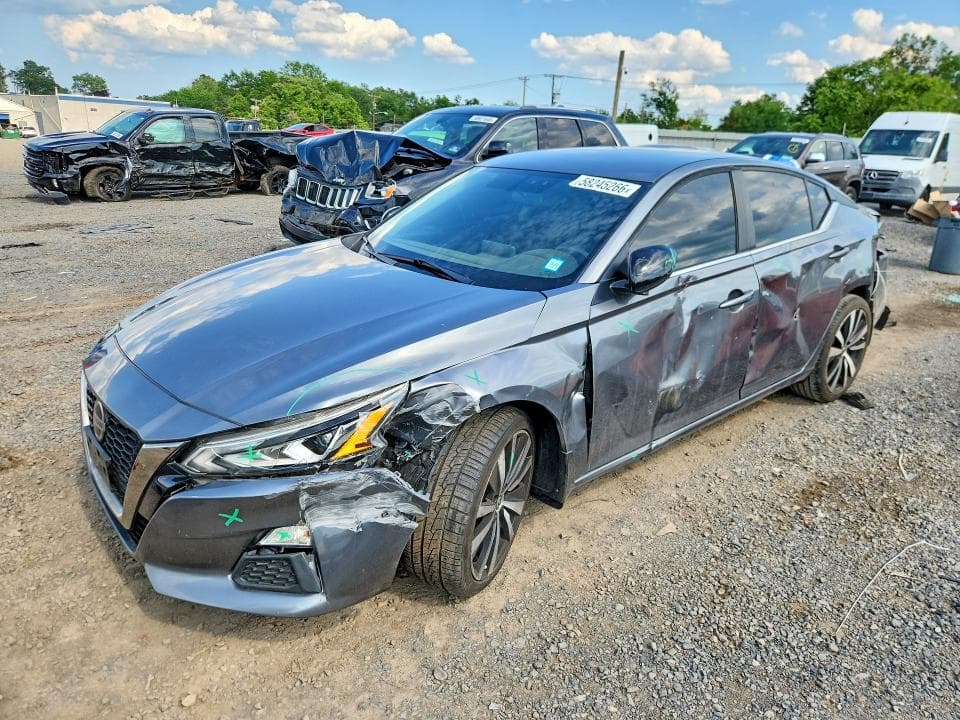 2019 NISSAN ALTIMA SR - 1