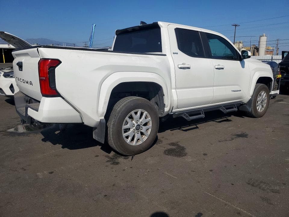 2025 TOYOTA TACOMA SR5 3