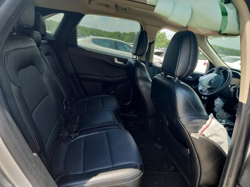 2020 FORD ESCAPE TITANIUM 10