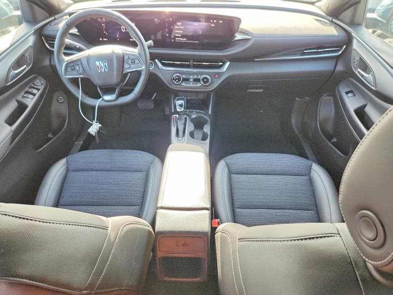 2025 BUICK ENVISTA PREFERRED 8