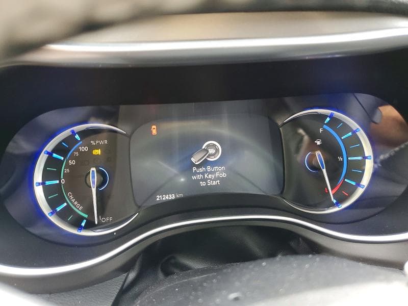 2019 CHRYSLER PACIFICA HYBRID LIMITED 9