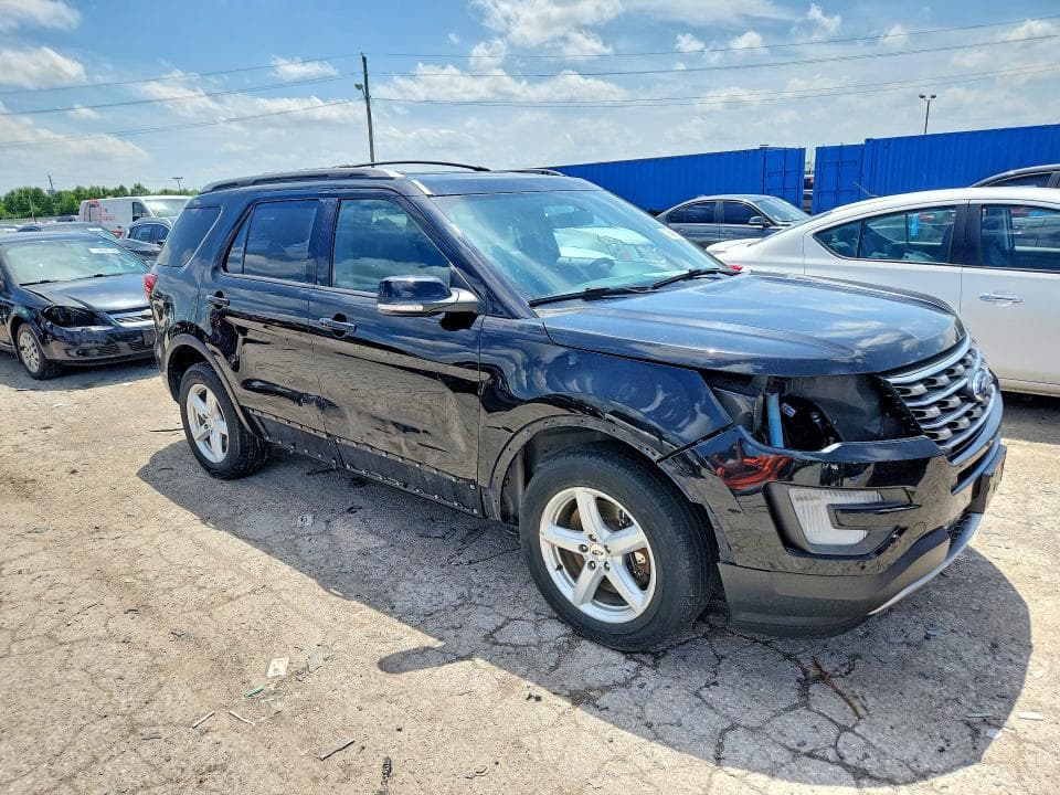 2017 FORD EXPLORER XLT 4