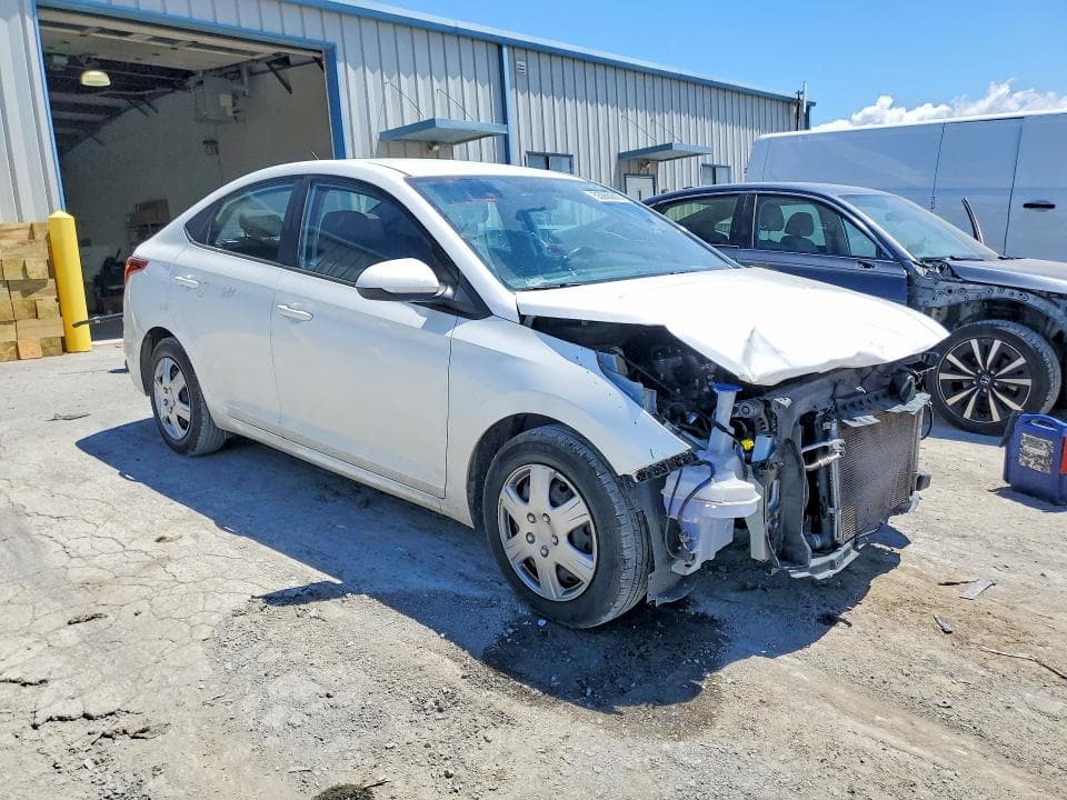 2021 HYUNDAI ACCENT SE 4