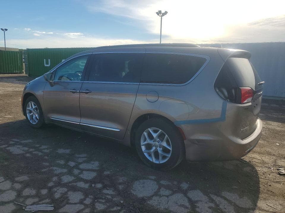 2017 CHRYSLER PACIFICA TOURING L 2
