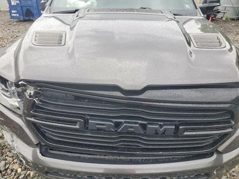 2024 RAM 1500 LARAMIE 11
