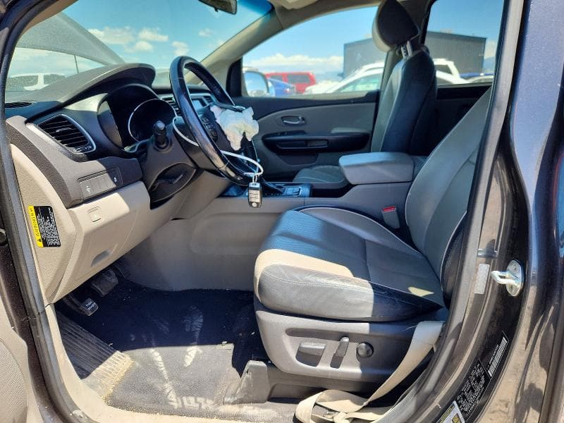 2017 KIA SEDONA 7