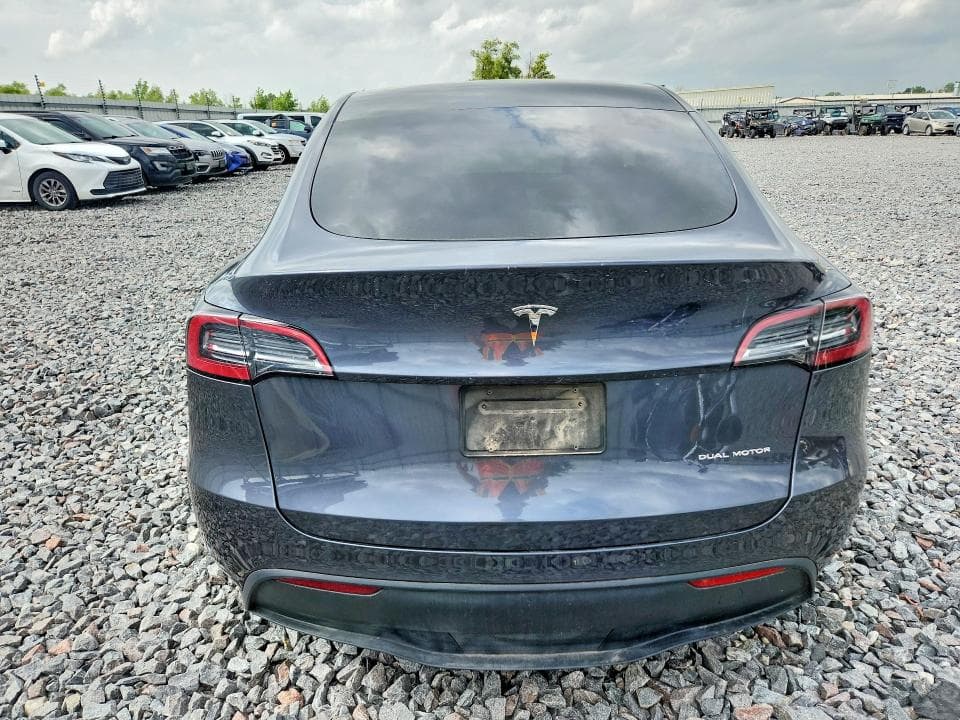 2023 TESLA MODEL Y 6