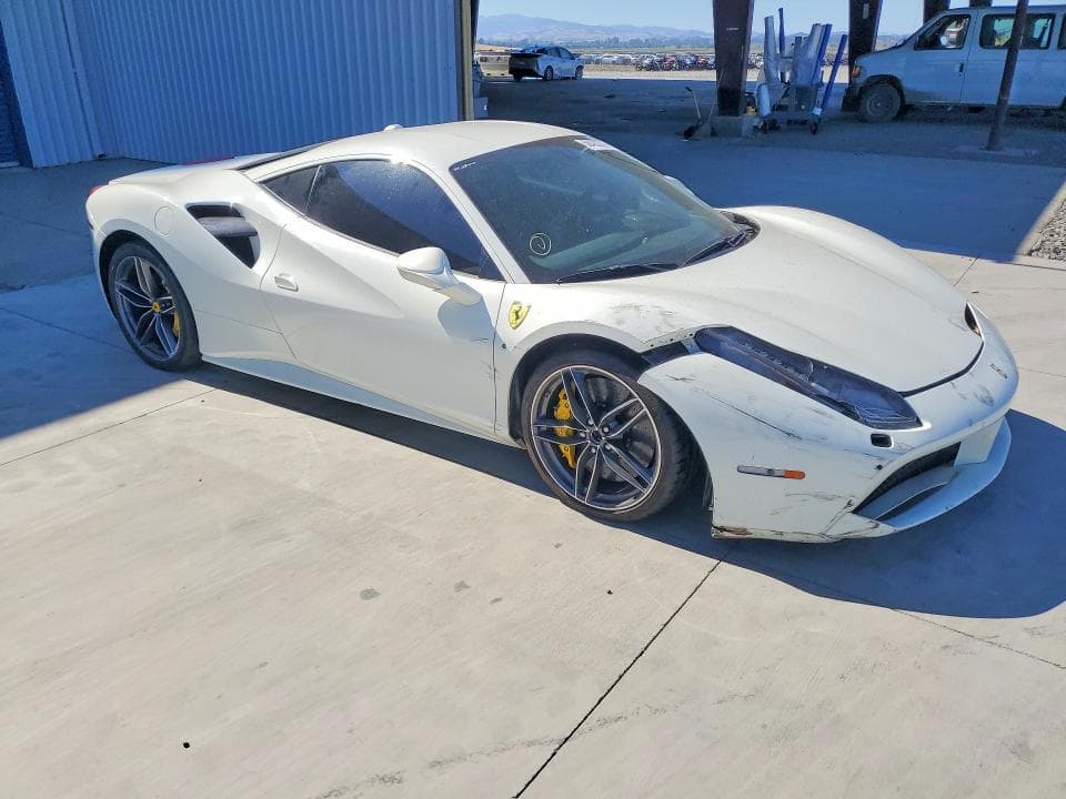 2018 FERRARI 488 GTB 4