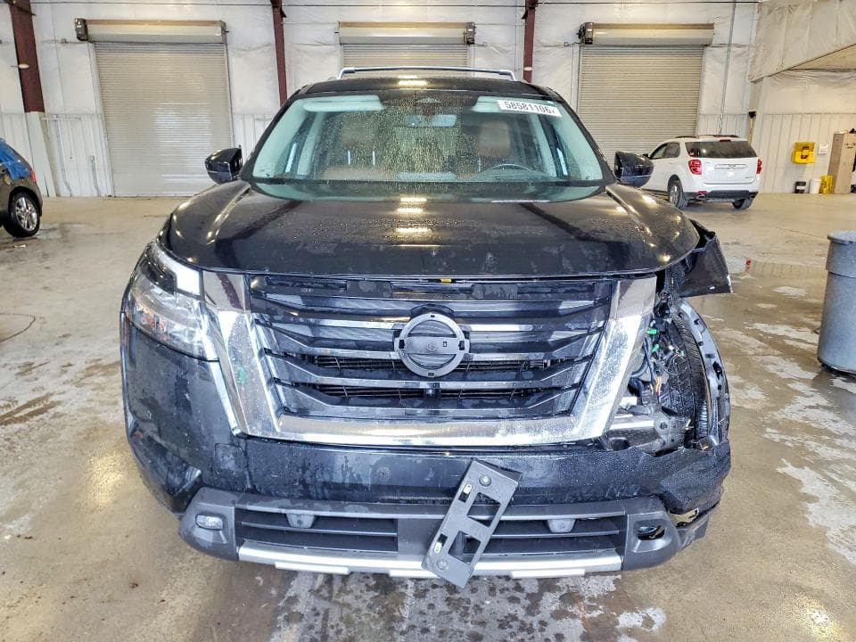 2024 NISSAN PATHFINDER PLATINUM 5
