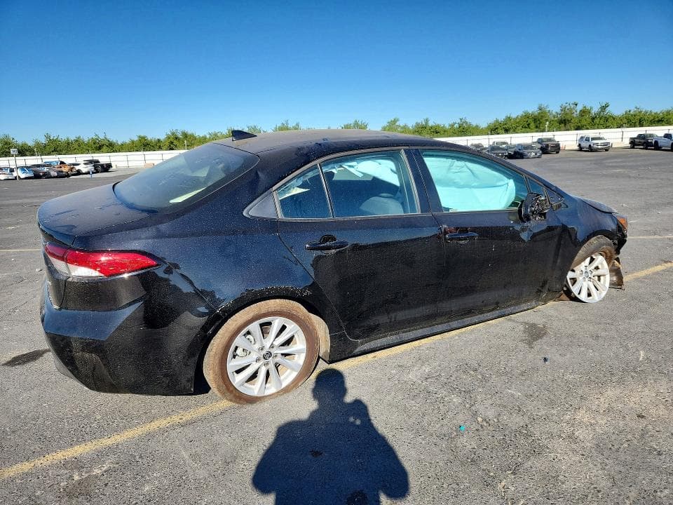 2025 TOYOTA COROLLA LE 3