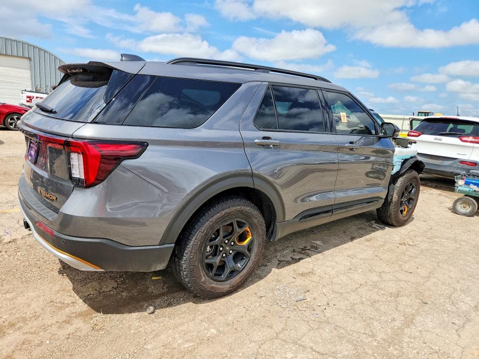2026 FORD EXPLORER TREMOR 3