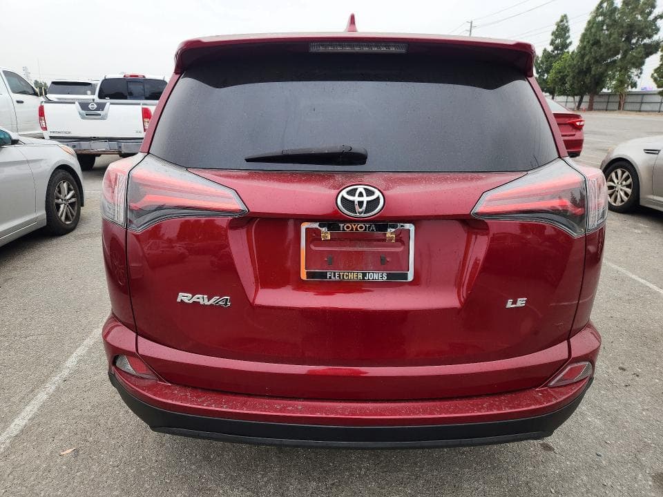 2018 TOYOTA RAV4 LE 6