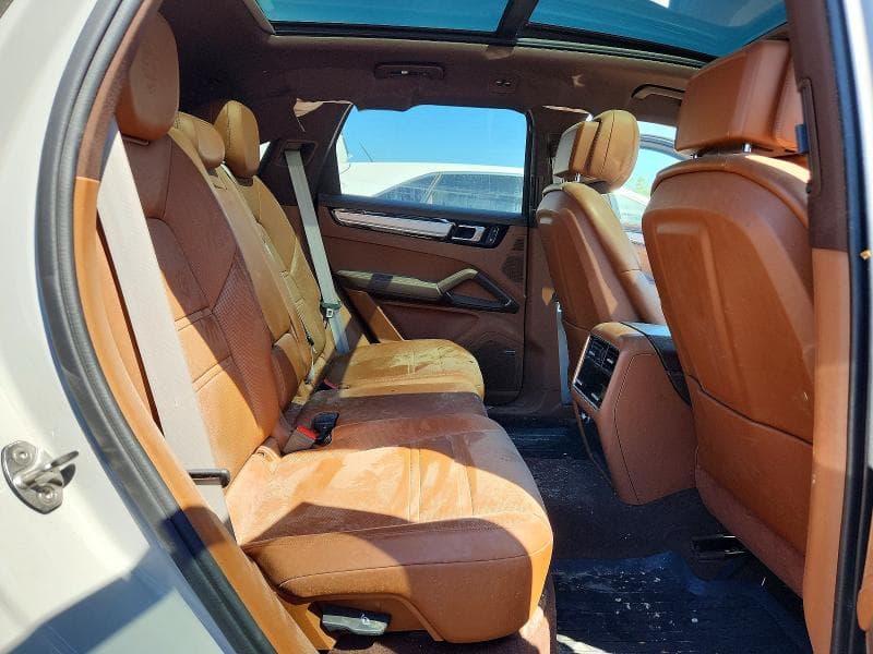 2023 PORSCHE CAYENNE BASE 11