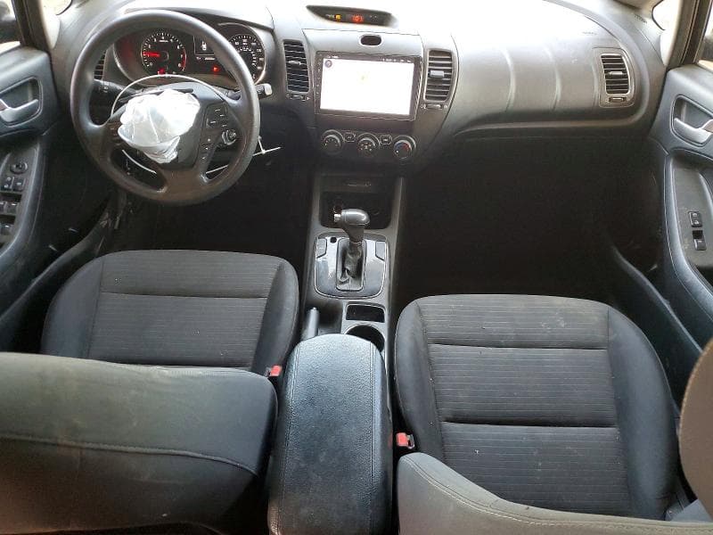 2017 KIA FORTE LX 8