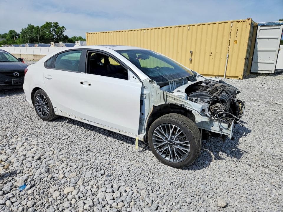 2023 KIA FORTE GT LINE 4