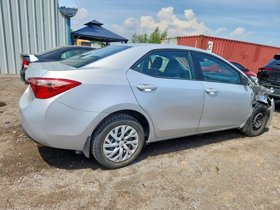2018 TOYOTA COROLLA LE 3