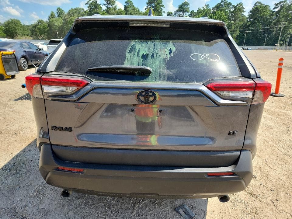 2021 TOYOTA RAV4 LE 6